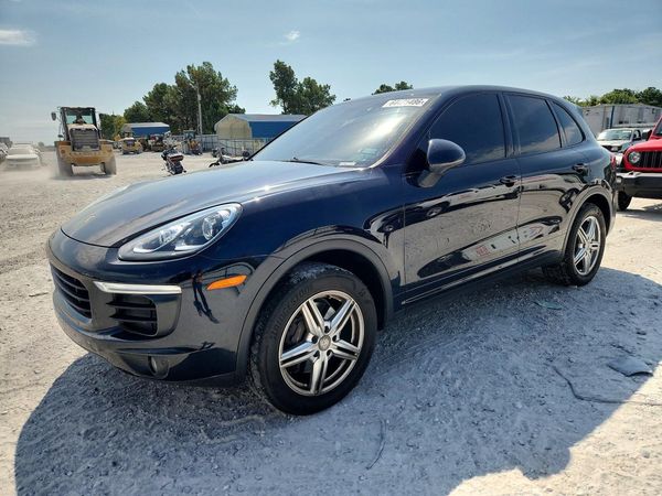 2016 PORSCHE CAYENNE