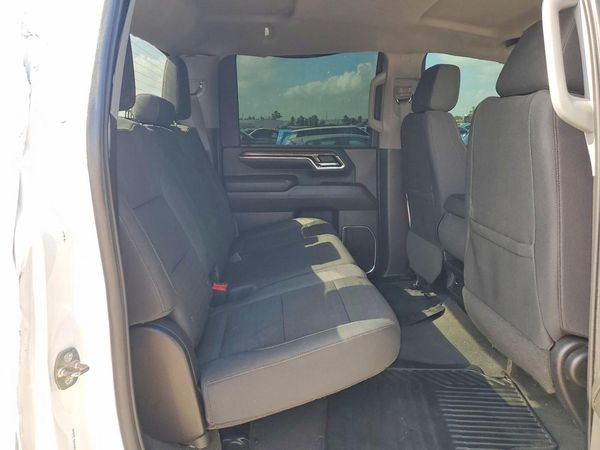 2024 CHEVROLET SILVERADO LT