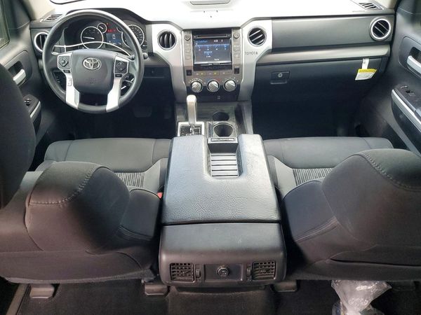 2016 TOYOTA TUNDRA SR5