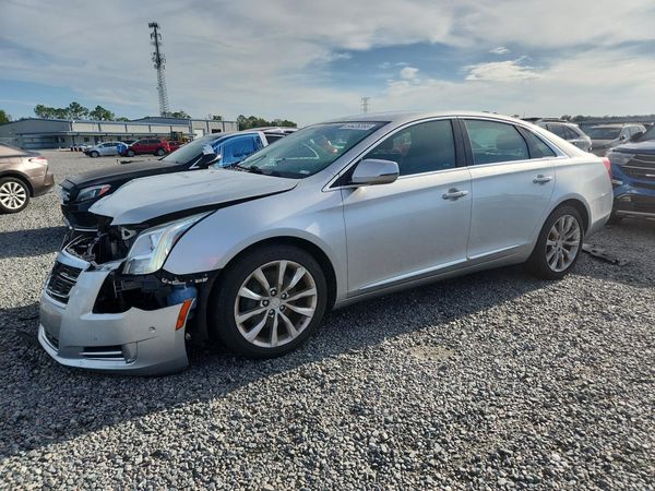 2017 CADILLAC XTS Luxury