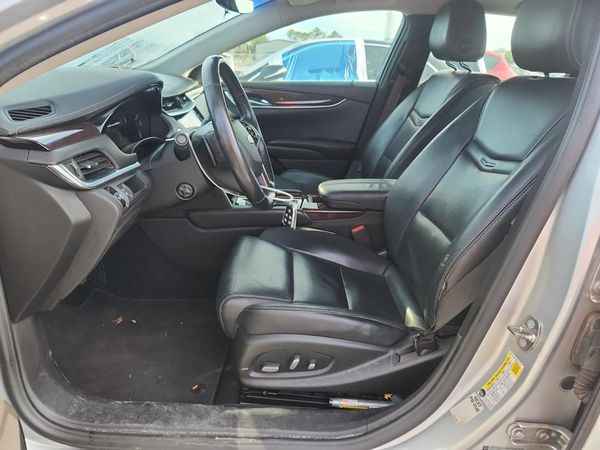 2017 CADILLAC XTS Luxury