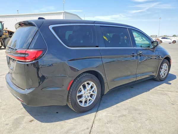 2023 CHRYSLER PACIFICA