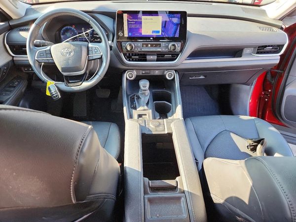 2024 TOYOTA GRAND HIGHLANDER