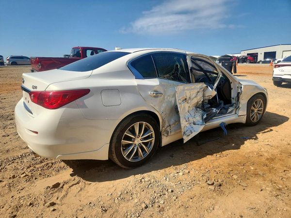 2014 INFINITI Q50