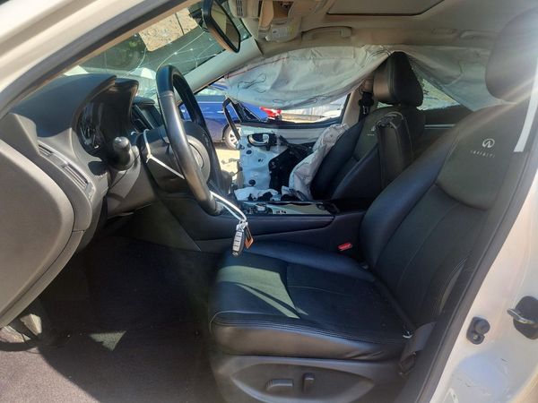 2014 INFINITI Q50