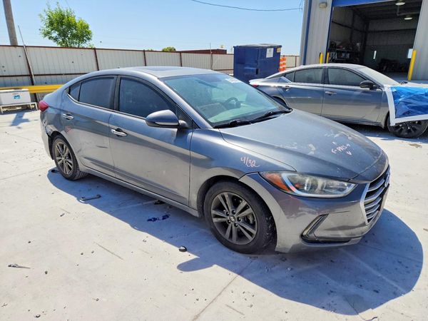 2018 HYUNDAI ELANTRA — Passenger 3/4