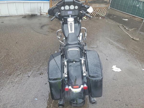 2017 HARLEY-DAVIDSON FLHX