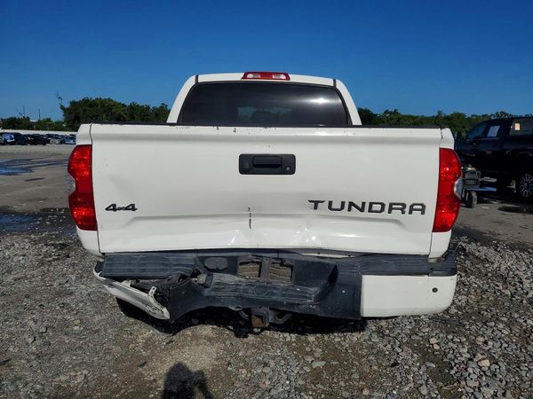 2017 TOYOTA TUNDRA