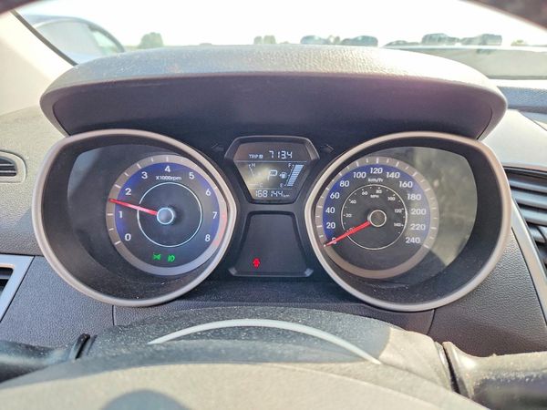 2015 HYUNDAI ELANTRA