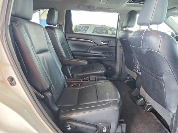 2016 TOYOTA HIGHLANDER Base/Hybrid