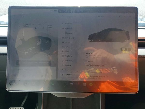 2026 TESLA MODEL Y