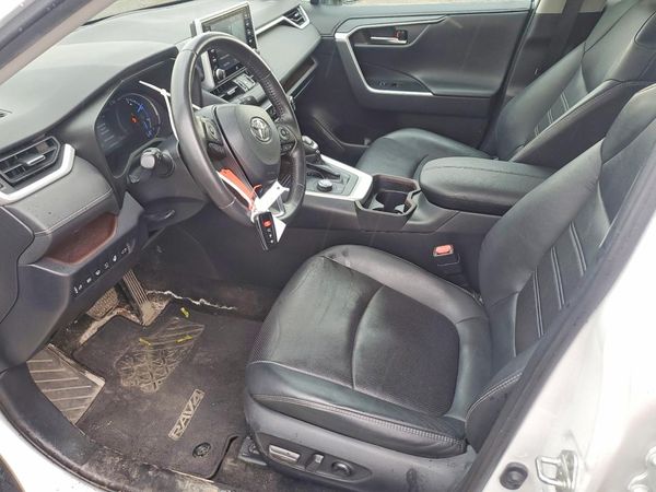 2019 TOYOTA RAV4