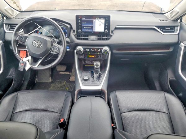 2019 TOYOTA RAV4
