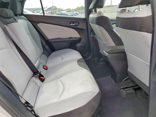 2017 TOYOTA PRIUS