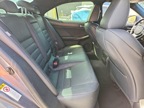 2015 LEXUS IS 250