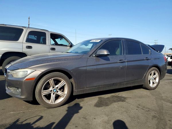 2015 BMW 320