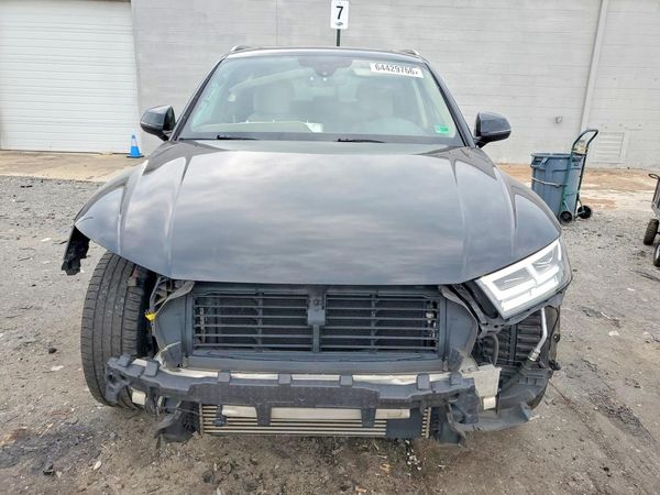 2019 AUDI Q5 quattro Premium Plus