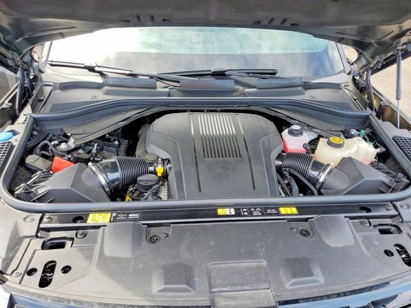 2025 LAND ROVER RANGE ROVER SE