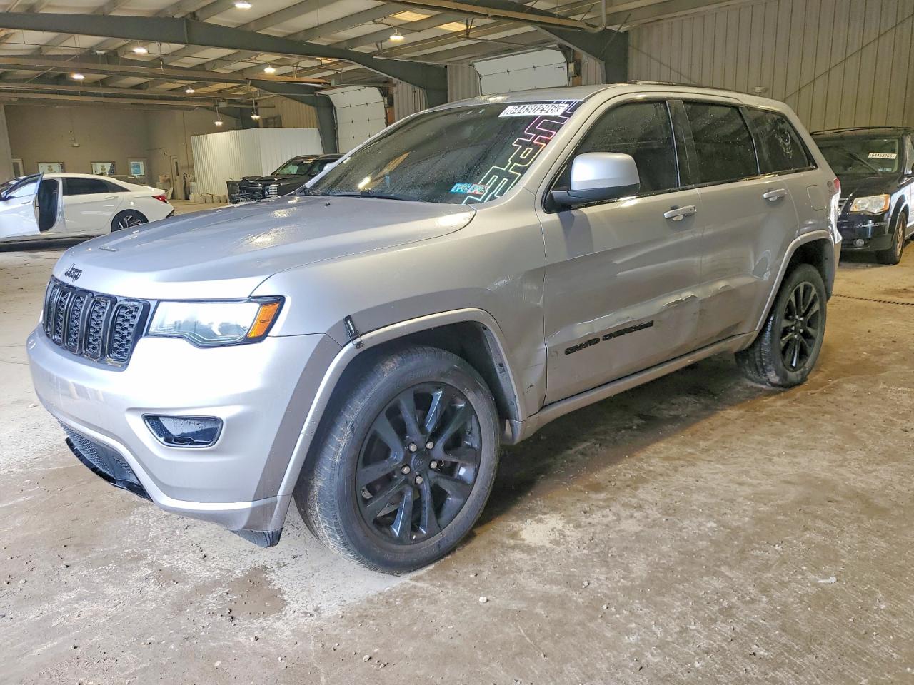 2019 JEEP GRAND CHEROKEE LAREDO 4X4