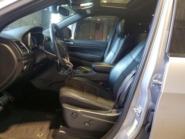 2019 JEEP GRAND CHEROKEE LAREDO 4X4