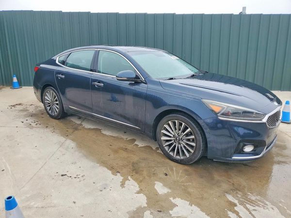 2017 KIA CADENZA