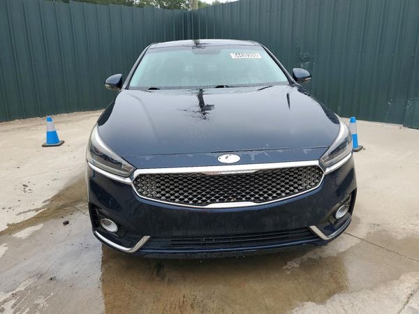 2017 KIA CADENZA