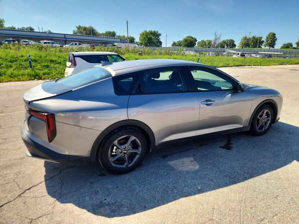 2026 KIA K4 LX, LXS