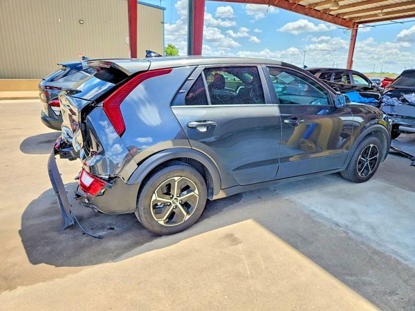 2026 KIA NIRO LX