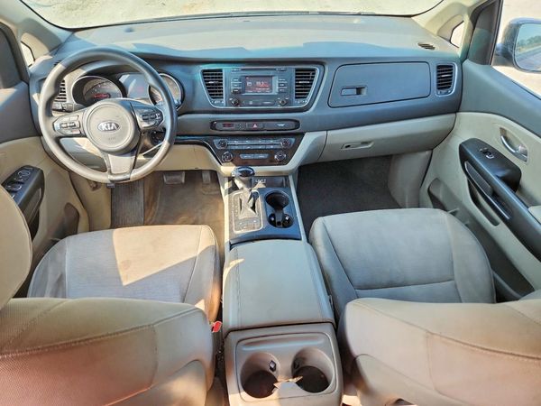 2015 KIA SEDONA