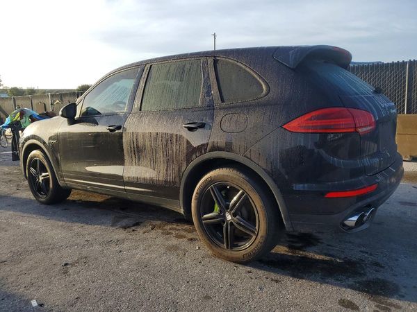 2016 PORSCHE CAYENNE E-Hybrid
