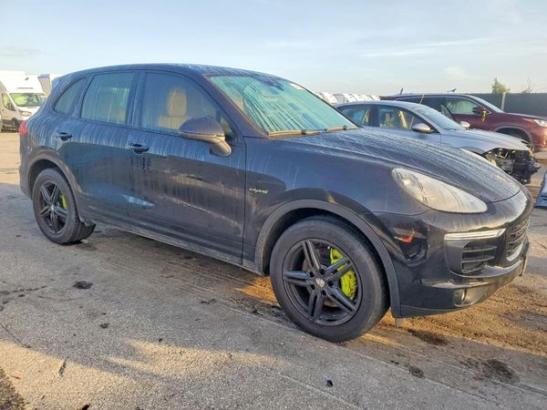 2016 PORSCHE CAYENNE E-Hybrid