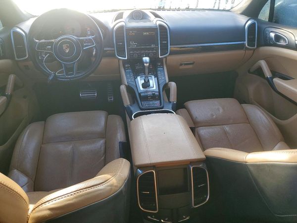 2016 PORSCHE CAYENNE E-Hybrid