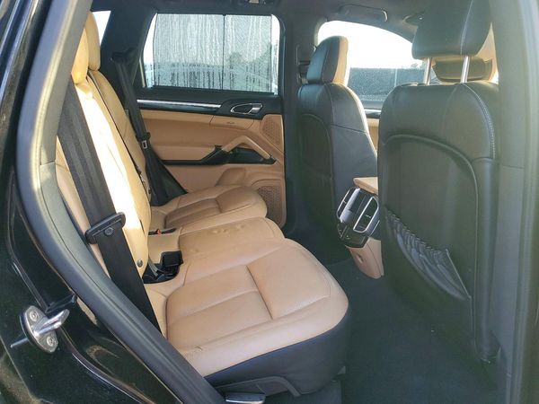 2016 PORSCHE CAYENNE E-Hybrid
