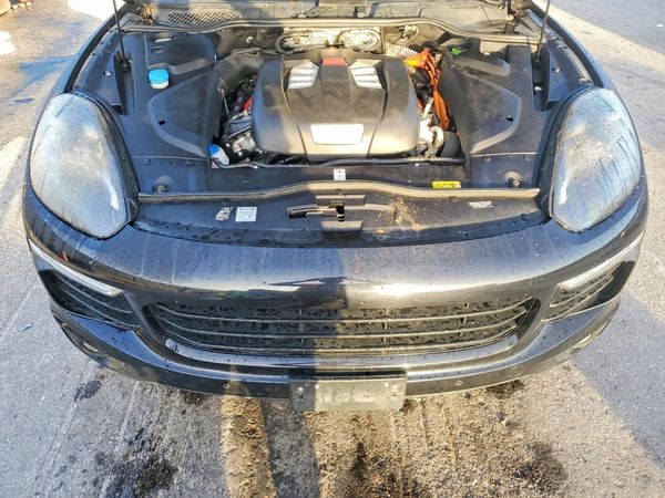 2016 PORSCHE CAYENNE E-Hybrid