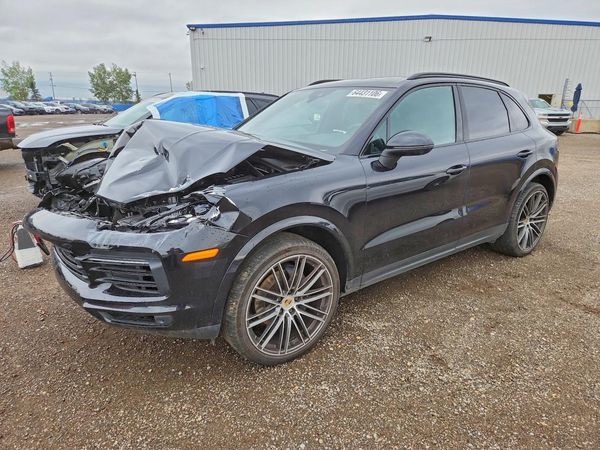2019 PORSCHE CAYENNE