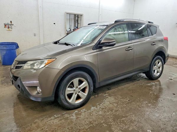 2013 TOYOTA RAV4 Sports — Front 3/4