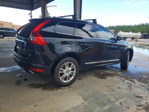 2016 VOLVO XC60
