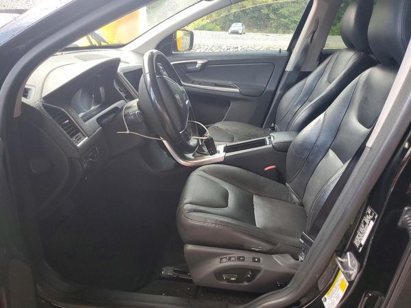 2016 VOLVO XC60