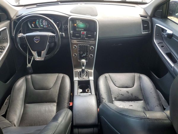 2016 VOLVO XC60