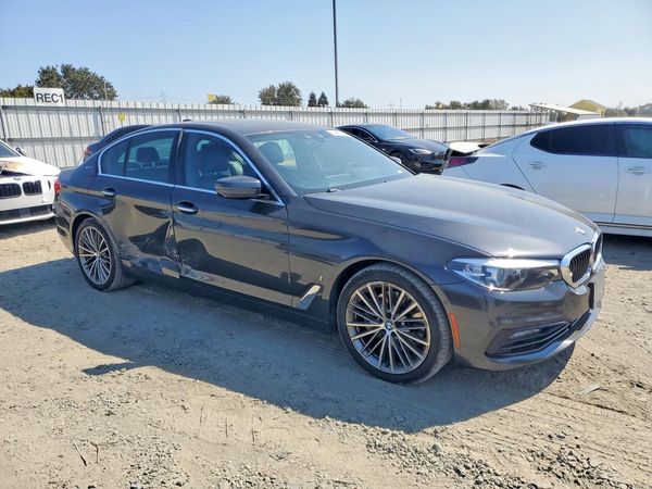 2018 BMW 530E