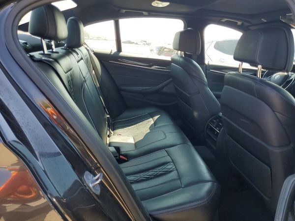 2018 BMW 530E