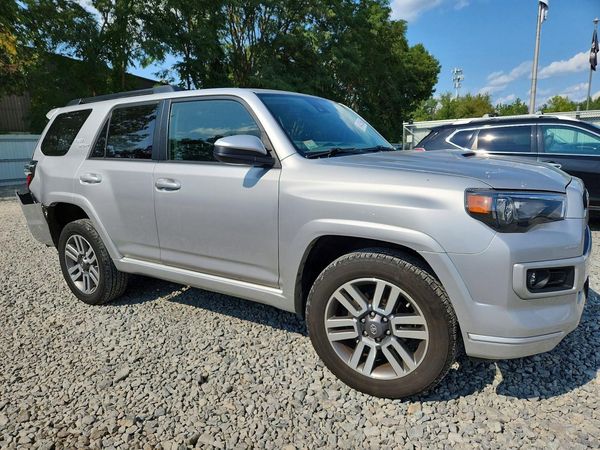 2022 TOYOTA 4RUNNER TRD Sport