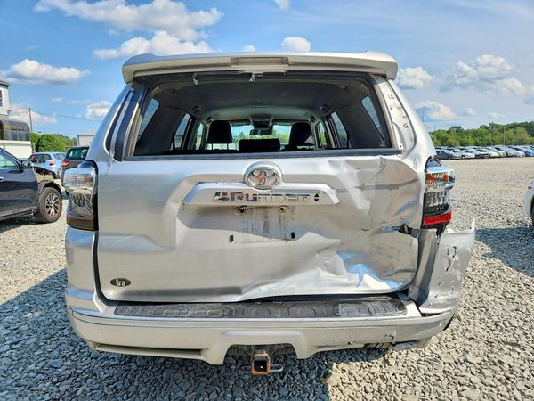 2022 TOYOTA 4RUNNER TRD Sport