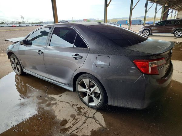 2014 TOYOTA CAMRY