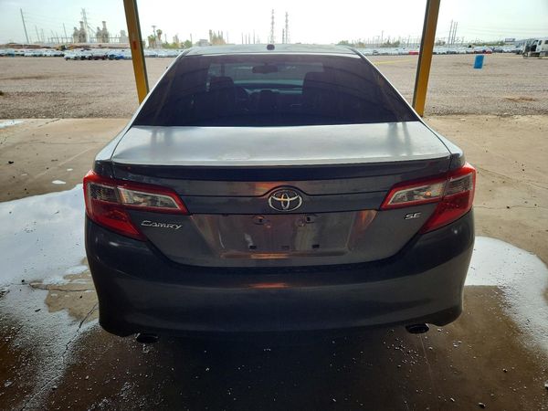 2014 TOYOTA CAMRY