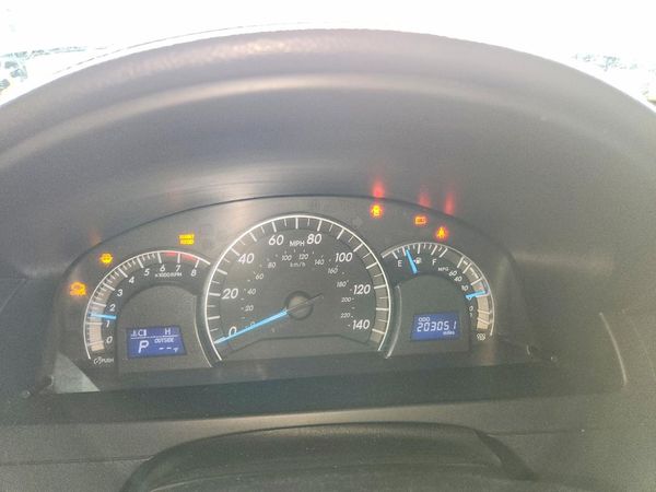 2014 TOYOTA CAMRY