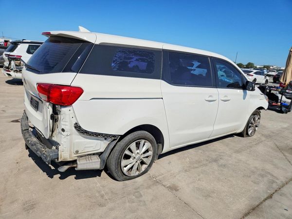 2015 KIA SEDONA L - Low level