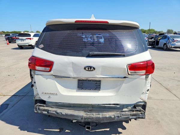 2015 KIA SEDONA L - Low level