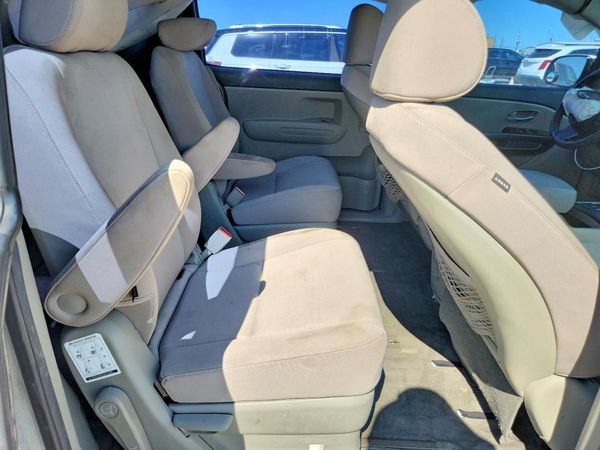 2015 KIA SEDONA L - Low level