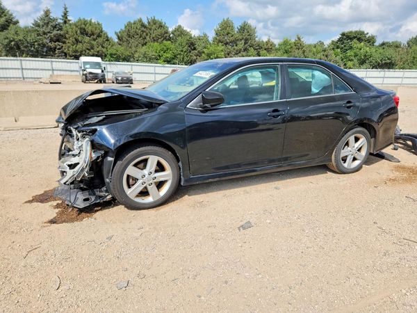 2013 TOYOTA CAMRY